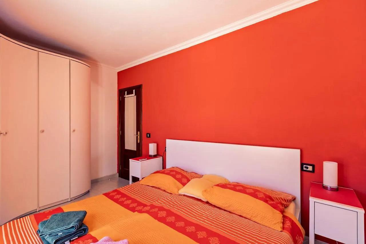 Casa Vacacional Golfin Villa Arona  Tatil Evi